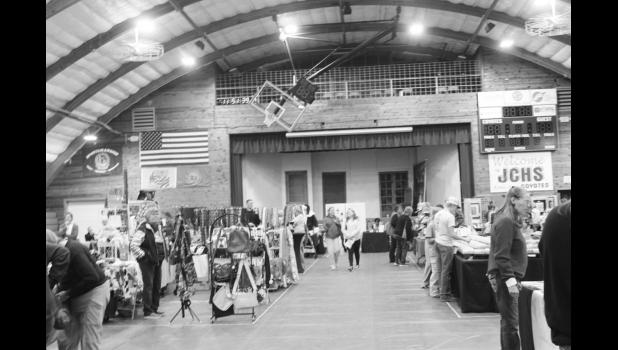 From stocking stuffers to gifts and snacks, rows of vendors filled the court with something for everyone on your list. Photo by Jo Buchannan